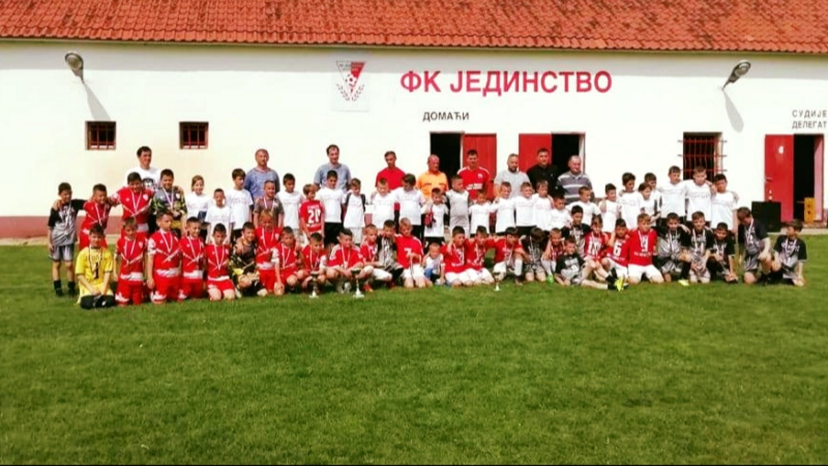 Naslovna slika