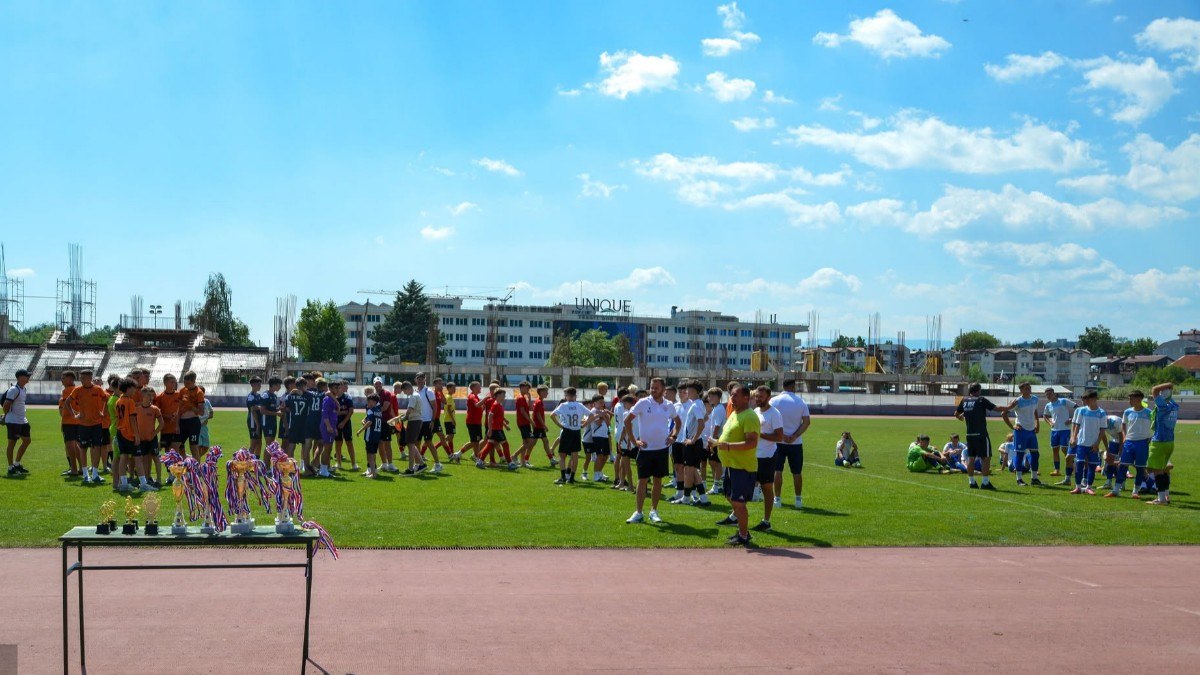 Naslovna slika