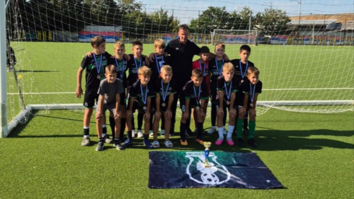 „KANARINAC NS 2026“: MERIDIANA UZELA TRI MEDALJE, A DOMAĆIN DVE